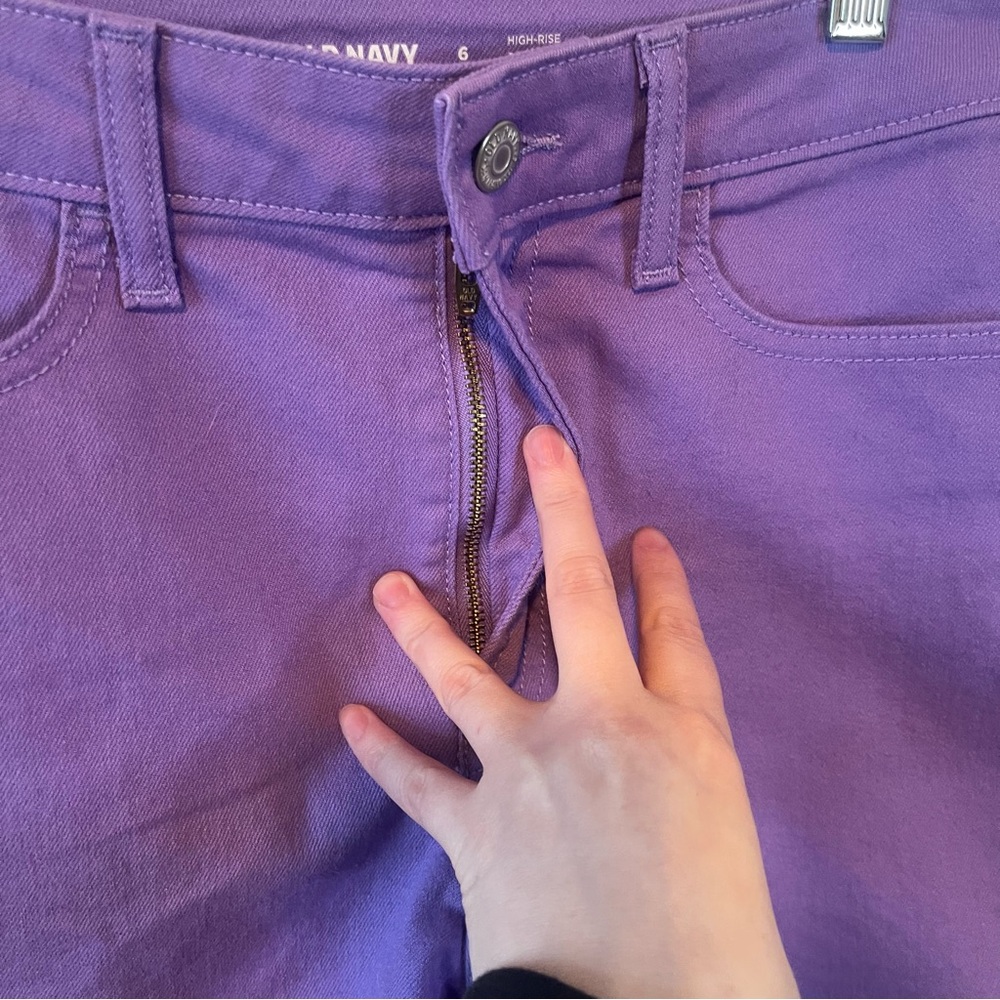 Old Navy Purple Shorts 6 - Picture 5 of 8